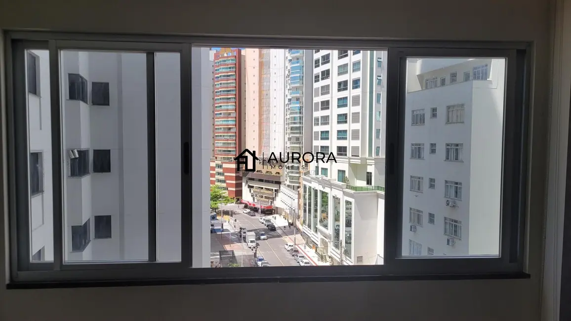 Apartamento com 3 quartos para alugar, 129m2 em Centro, Balneario Camboriu - SC - imagem 6 Foto 6 de Apartamento com 3 quartos para alugar, 129m2 em Centro, Balneario Camboriu - SC