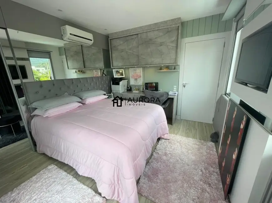 Casa com 2 quartos à venda, 170m2 em Barra, Balneario Camboriu - SC - imagem 5 Foto 5 de Casa com 2 quartos à venda, 170m2 em Barra, Balneario Camboriu - SC