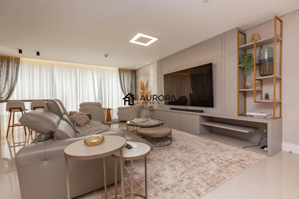 Foto 2 de Apartamento com 3 quartos à venda, 165m2 em Pioneiros, Balneario Camboriu - SC