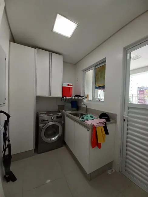 Apartamento com 4 quartos para alugar, 145m2 em Centro, Balneario Camboriu - SC - imagem 5 Foto 5 de Apartamento com 4 quartos para alugar, 145m2 em Centro, Balneario Camboriu - SC