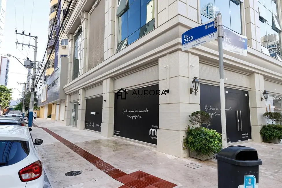 Sala Comercial à venda, 102m2 em Centro, Balneario Camboriu - SC - imagem 5 Foto 5 de Sala Comercial à venda, 102m2 em Centro, Balneario Camboriu - SC