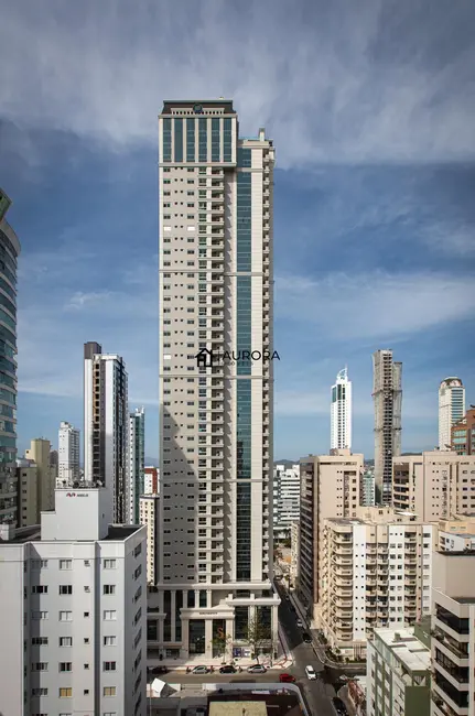 Sala Comercial à venda, 102m2 em Centro, Balneario Camboriu - SC - imagem 6 Foto 6 de Sala Comercial à venda, 102m2 em Centro, Balneario Camboriu - SC