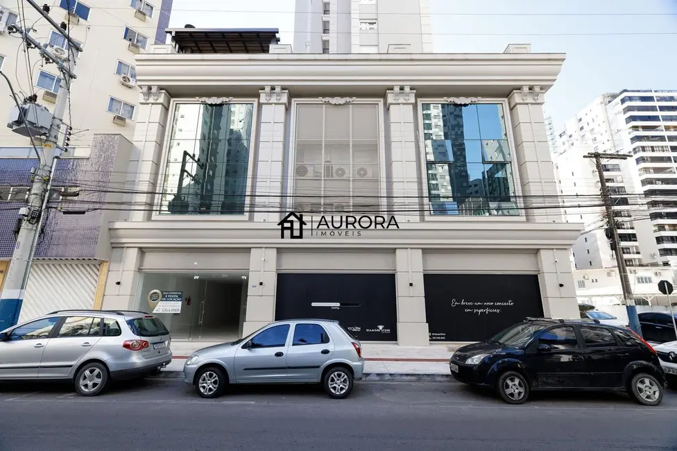 Sala Comercial à venda, 102m2 em Centro, Balneario Camboriu - SC - imagem 4 Foto 4 de Sala Comercial à venda, 102m2 em Centro, Balneario Camboriu - SC