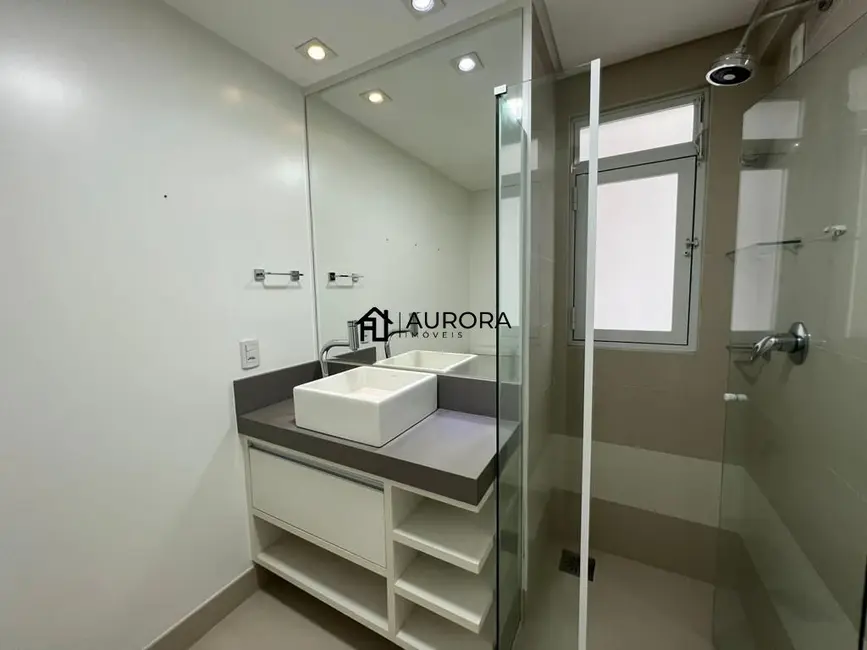 Apartamento com 3 quartos à venda, 121m2 em Centro, Balneario Camboriu - SC - imagem 7 Foto 7 de Apartamento com 3 quartos à venda, 121m2 em Centro, Balneario Camboriu - SC