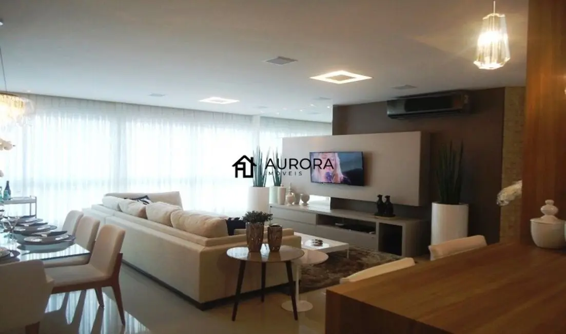 Foto 2 de Apartamento com 4 quartos à venda, 140m2 em Centro, Balneario Camboriu - SC