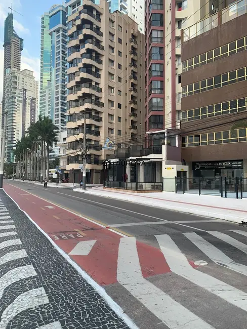 Foto 3 de Sala Comercial à venda, 275m2 em Centro, Balneario Camboriu - SC