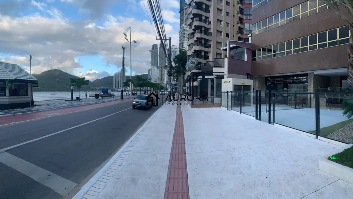 Foto 4 de Sala Comercial à venda, 275m2 em Centro, Balneario Camboriu - SC