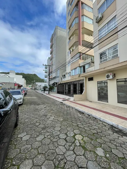 Foto 3 de Sala Comercial à venda, 80m2 em Centro, Balneario Camboriu - SC
