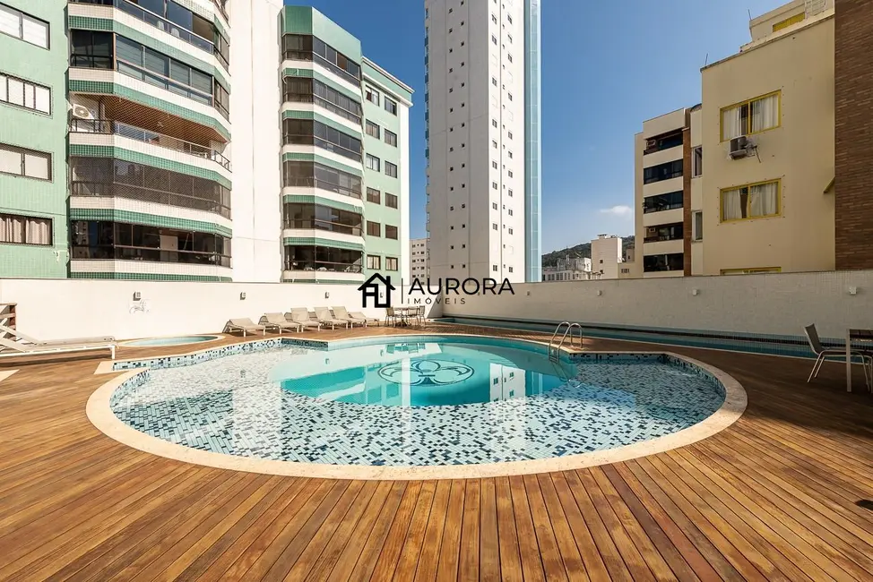 Apartamento com 3 quartos à venda, 130m2 em Centro, Balneario Camboriu - SC - imagem 4 Foto 4 de Apartamento com 3 quartos à venda, 130m2 em Centro, Balneario Camboriu - SC