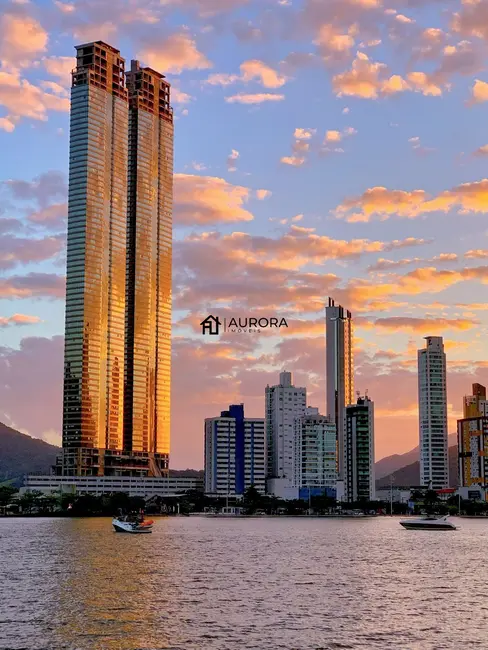 Apartamento com 4 quartos à venda em Centro, Balneario Camboriu - SC - imagem 2 Foto 2 de Apartamento com 4 quartos à venda em Centro, Balneario Camboriu - SC