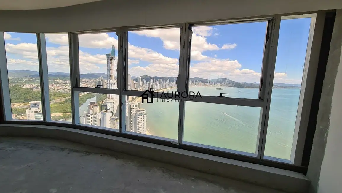 Apartamento com 4 quartos à venda, 257m2 em Balneario Camboriu - SC - imagem 7 Foto 7 de Apartamento com 4 quartos à venda, 257m2 em Balneario Camboriu - SC
