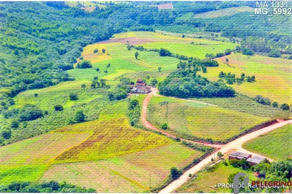 Foto 3 de Chácara com 4 quartos à venda, 91m2 em Cerro Grande Do Sul - RS