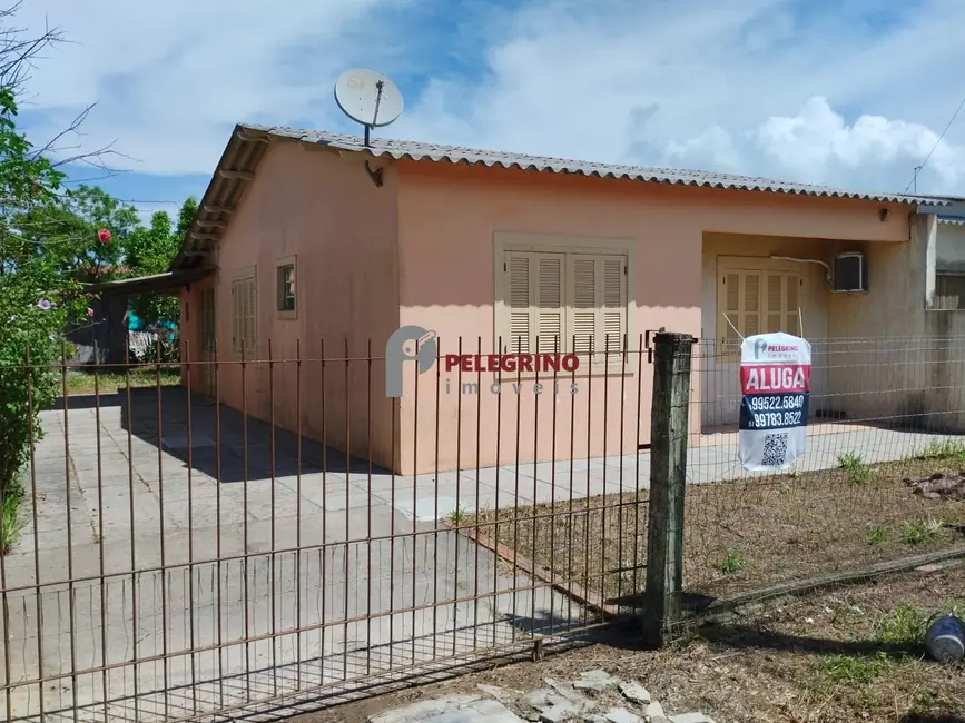 Foto 1 de Casa com 2 quartos à venda, 80m2 em Tapes - RS