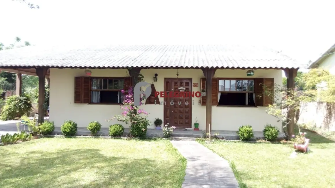 Foto 1 de Casa com 3 quartos à venda, 220m2 em Centro, Tapes - RS