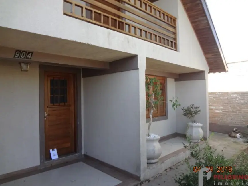 Foto 2 de Casa com 1 quarto à venda, 120m2 em Centro, Tapes - RS