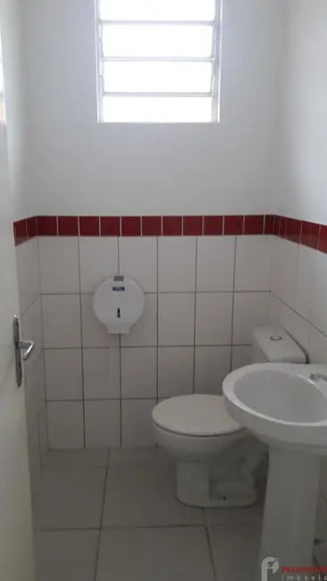 Prédio Inteiro para alugar, 180m2 em Centro, Tapes - RS - imagem 8 Foto 8 de Prédio Inteiro para alugar, 180m2 em Centro, Tapes - RS