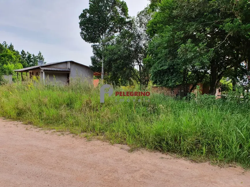 Foto 1 de Terreno / Lote à venda, 338m2 em Tapes - RS