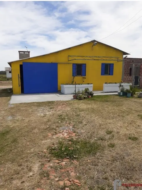 Foto 3 de Chácara com 2 quartos à venda, 70m2 em Tapes - RS