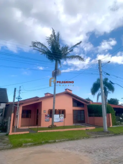 Foto 1 de Casa com 3 quartos à venda, 121m2 em Centro, Tapes - RS