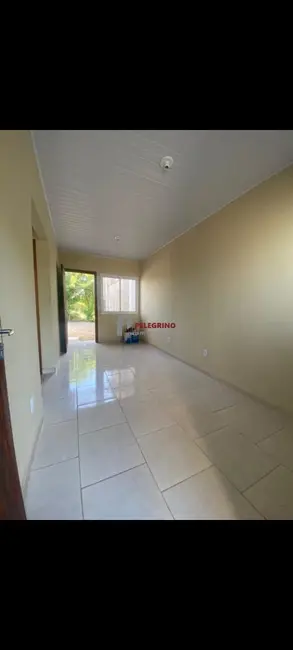 Casa com 2 quartos para alugar, 46m2 em Tapes - RS - imagem 1 Foto 1 de Casa com 2 quartos para alugar, 46m2 em Tapes - RS