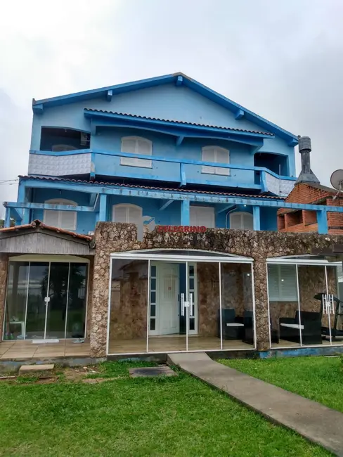 Foto 1 de Casa com 4 quartos à venda, 400m2 em Tapes - RS