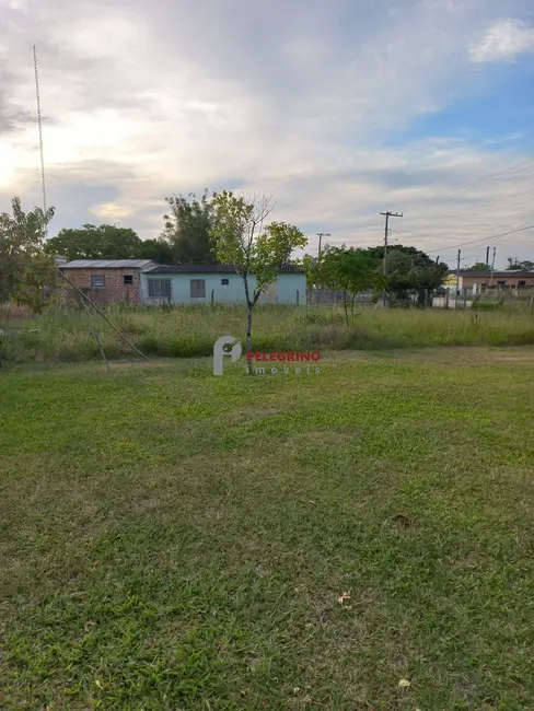 Foto 2 de Terreno / Lote à venda, 241m2 em Centro, Tapes - RS