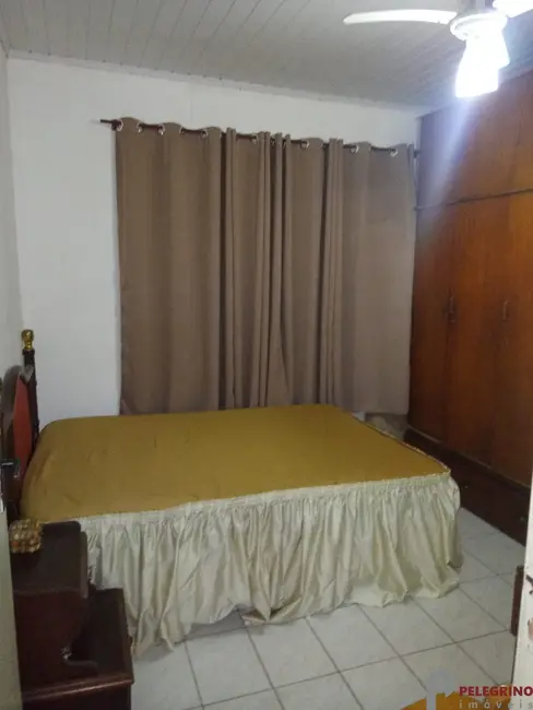 Casa com 2 quartos à venda, 64m2 em Tramandai - RS - imagem 9 Foto 9 de Casa com 2 quartos à venda, 64m2 em Tramandai - RS