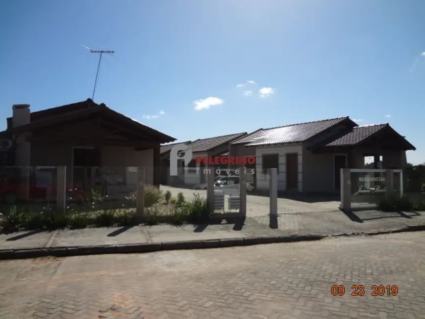 Foto 1 de Casa de Condomínio com 2 quartos para alugar, 66m2 em Tapes - RS