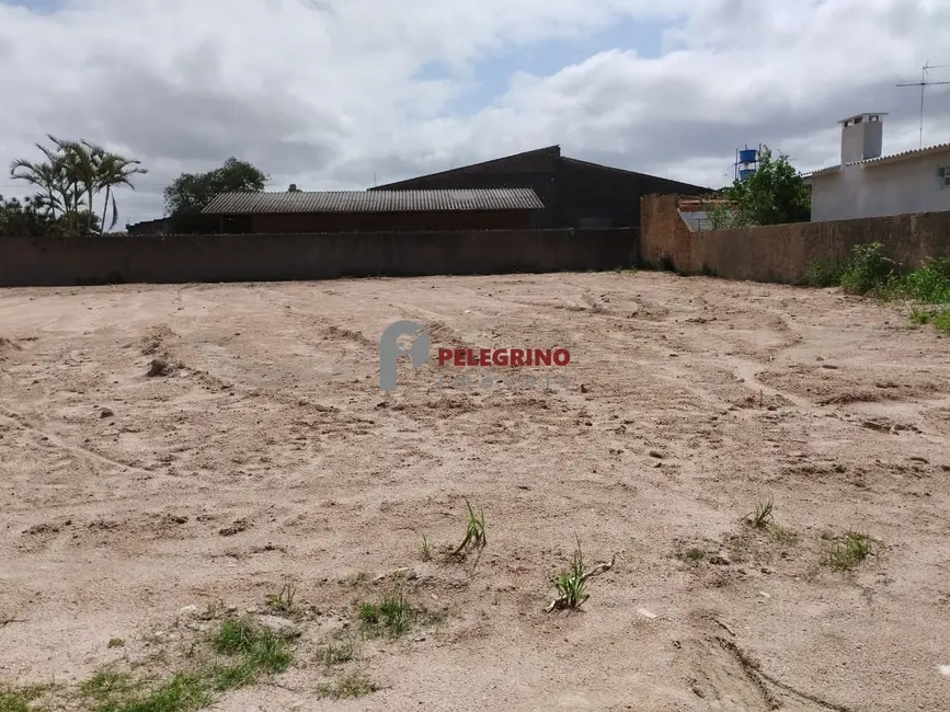 Foto 1 de Terreno / Lote à venda, 331m2 em Centro, Tapes - RS