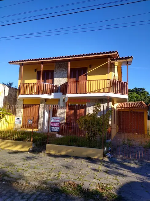 Foto 1 de Casa com 3 quartos à venda, 237m2 em Centro, Tapes - RS