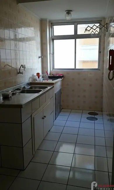 Foto 2 de Apartamento com 2 quartos à venda, 70m2 em Azenha, Porto Alegre - RS