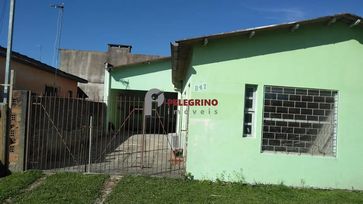 Foto 2 de Casa com 3 quartos à venda, 130m2 em Centro, Tapes - RS