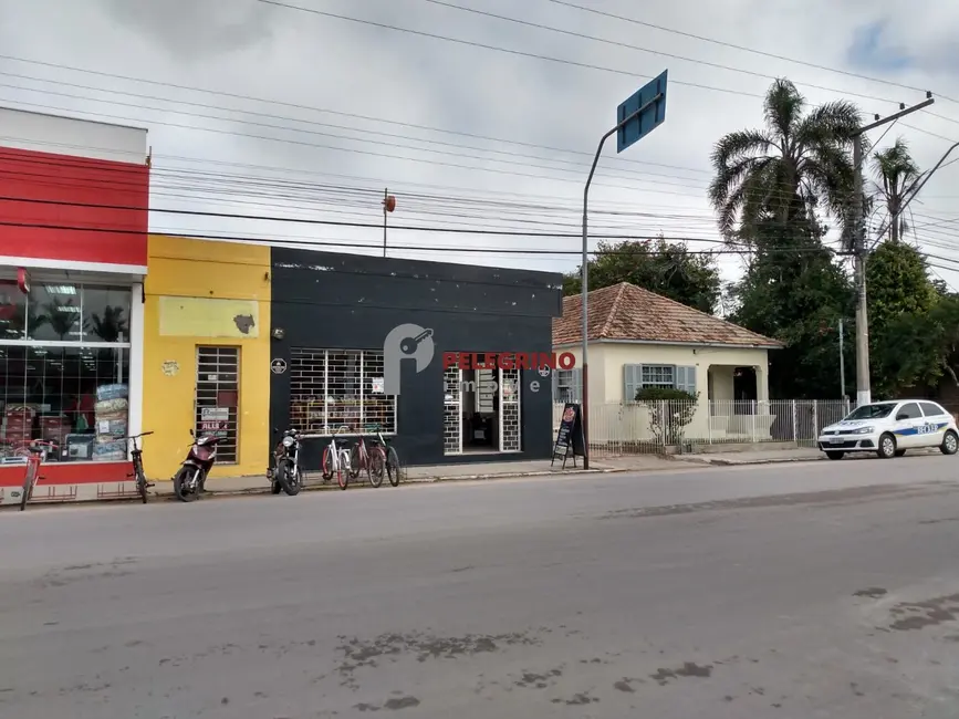 Foto 1 de Prédio Inteiro com 5 quartos à venda, 332m2 em Centro, Tapes - RS