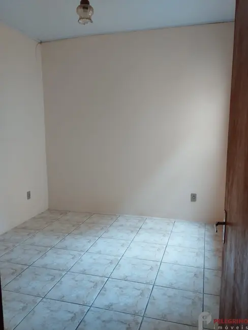 Casa com 3 quartos para alugar, 80m2 em Centro, Tapes - RS - imagem 8 Foto 8 de Casa com 3 quartos para alugar, 80m2 em Centro, Tapes - RS