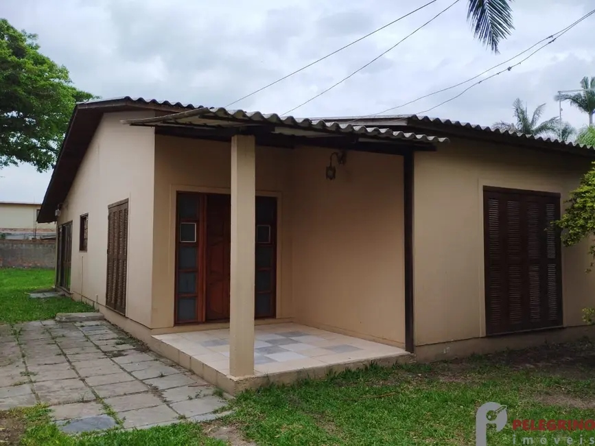 Casa com 3 quartos para alugar, 80m2 em Centro, Tapes - RS - imagem 1 Foto 1 de Casa com 3 quartos para alugar, 80m2 em Centro, Tapes - RS