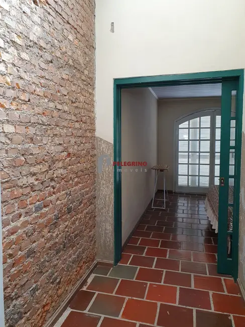 Casa com 4 quartos à venda, 127m2 em Centro, Tapes - RS - imagem 4 Foto 4 de Casa com 4 quartos à venda, 127m2 em Centro, Tapes - RS