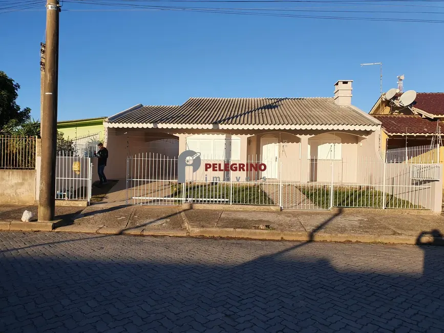Foto 1 de Casa com 2 quartos à venda, 234m2 em Centro, Tapes - RS