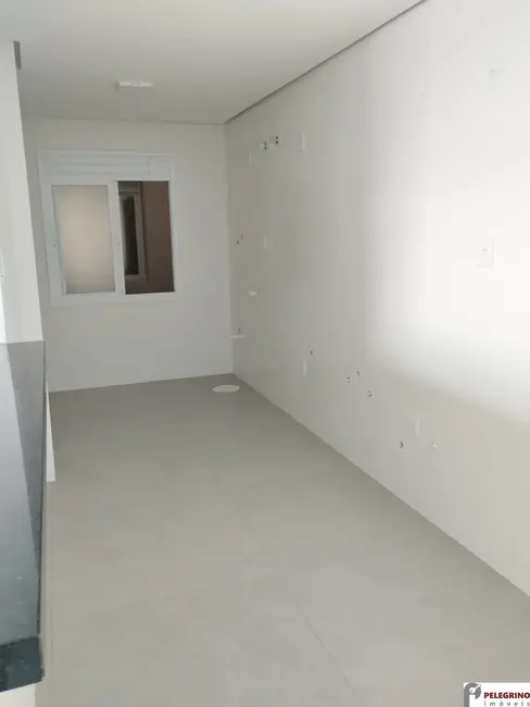 Foto 2 de Apartamento com 1 quarto para alugar, 80m2 em Centro, Tapes - RS