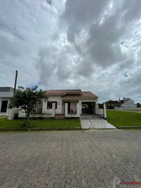 Foto 3 de Casa com 3 quartos à venda, 139m2 em Tapes - RS