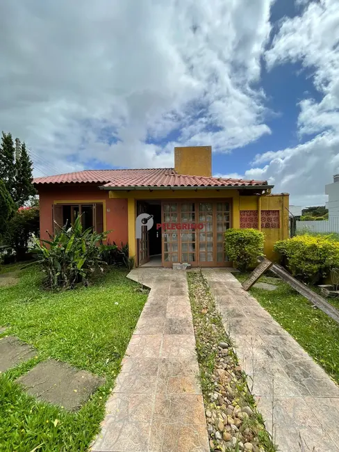 Casa com 2 quartos à venda, 123m2 em Tapes - RS - imagem 1 Foto 1 de Casa com 2 quartos à venda, 123m2 em Tapes - RS