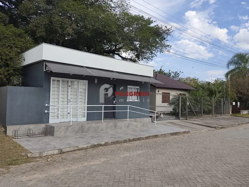 Foto 1 de Casa com 2 quartos à venda, 98m2 em Centro, Tapes - RS