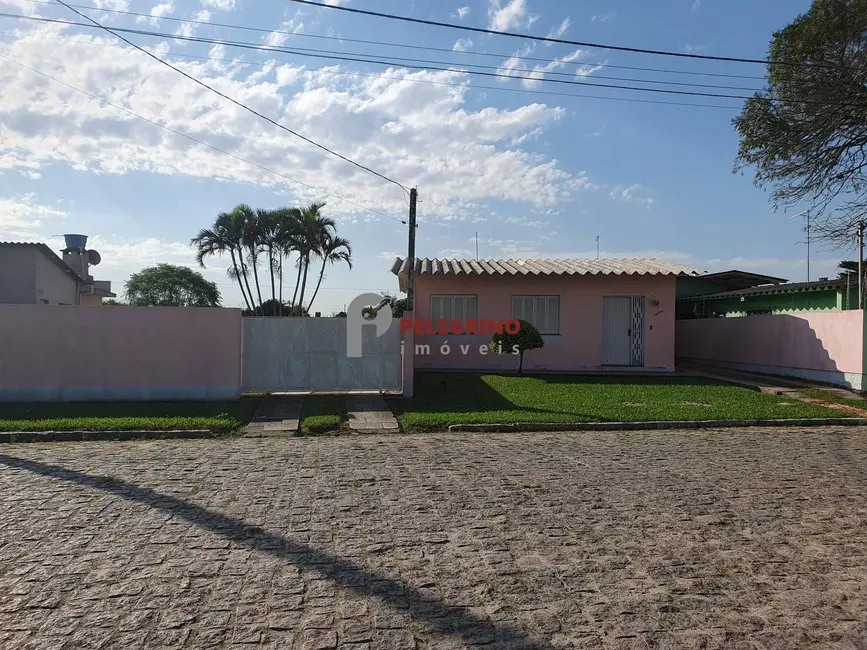 Foto 1 de Casa com 2 quartos à venda, 150m2 em Centro, Tapes - RS