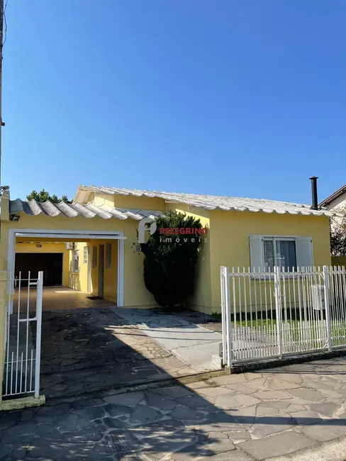 Foto 1 de Casa com 3 quartos à venda, 170m2 em Centro, Tapes - RS