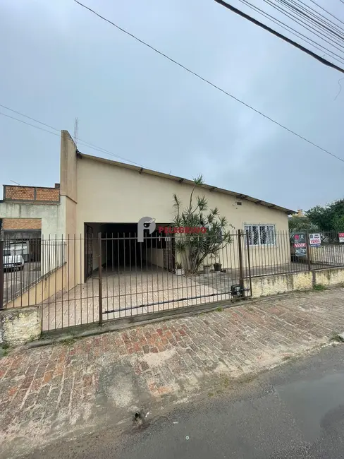 Foto 1 de Casa com 3 quartos à venda, 122m2 em Centro, Tapes - RS
