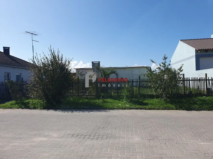 Foto 1 de Terreno / Lote à venda, 215m2 em Centro, Tapes - RS