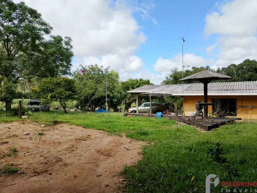 Foto 1 de Chácara com 3 quartos à venda, 200m2 em Tapes - RS