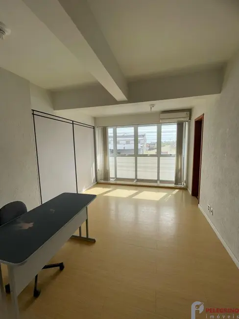 Sala Comercial com 1 quarto para alugar, 23m2 em Centro, Tapes - RS - imagem 8 Foto 8 de Sala Comercial com 1 quarto para alugar, 23m2 em Centro, Tapes - RS