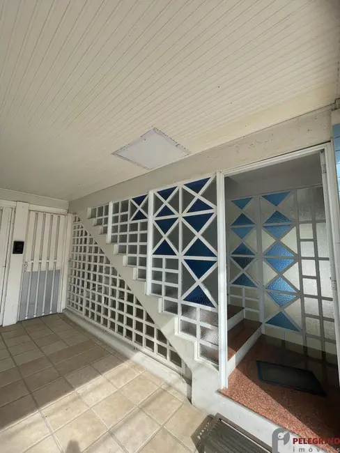 Sala Comercial com 1 quarto para alugar, 23m2 em Centro, Tapes - RS - imagem 4 Foto 4 de Sala Comercial com 1 quarto para alugar, 23m2 em Centro, Tapes - RS