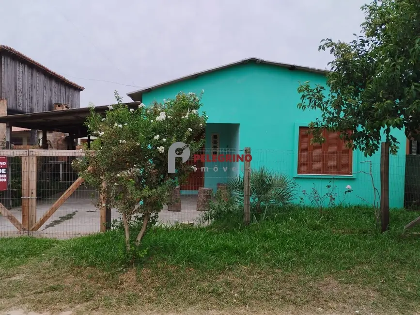 Foto 1 de Casa com 3 quartos à venda, 86m2 em Tapes - RS