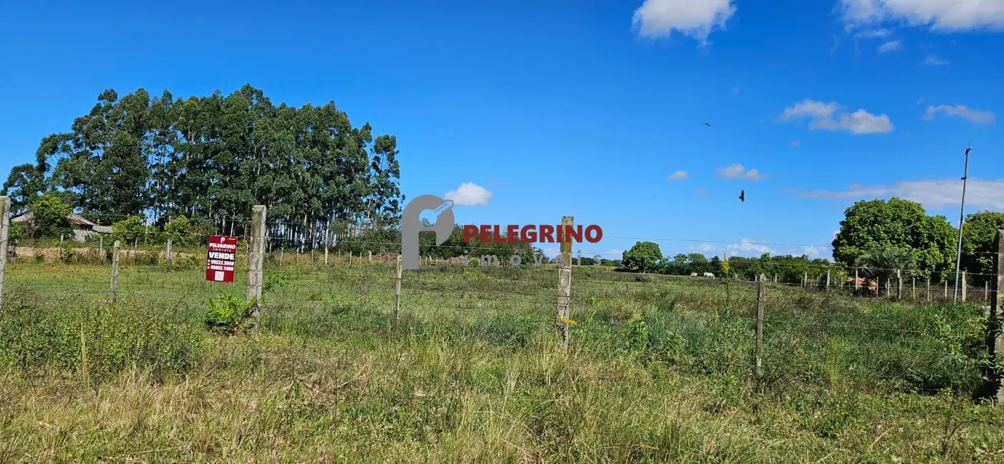Foto 1 de Terreno / Lote à venda, 5243m2 em Tapes - RS